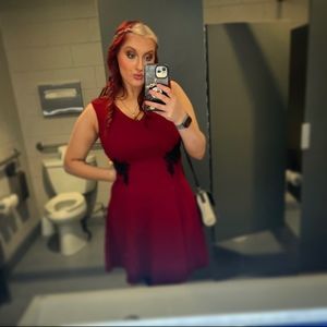 Meet your Posher, Monique